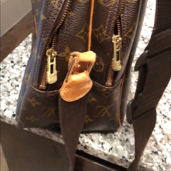 Authentic Louis Vuitton Reporter Monogram GM Brown - Picture 8 of 8